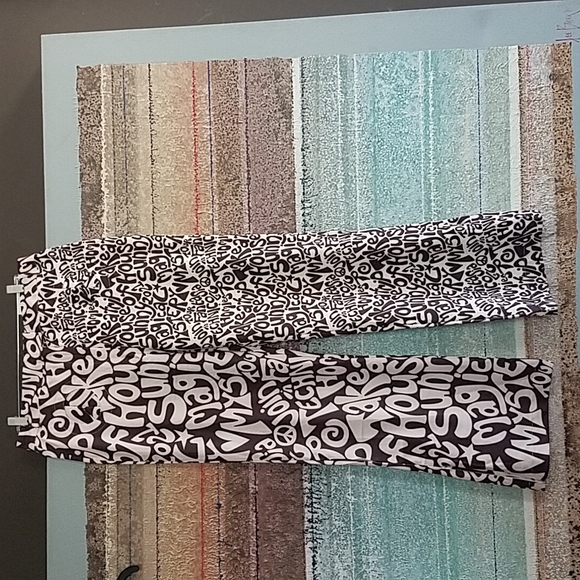 'Lisa Says Gah'    Size 6 tts. NEW WITH TAGS  Lyric Print  Beatles  70's Peace - Picture 2 of 15